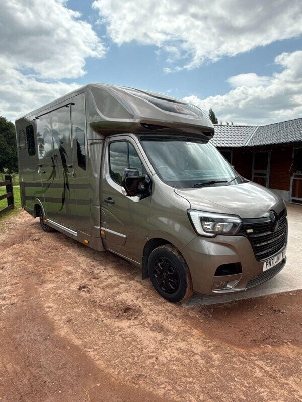 Bronze Used 2021 Renault Master Komfort Van | £37,995 - Image 1/4