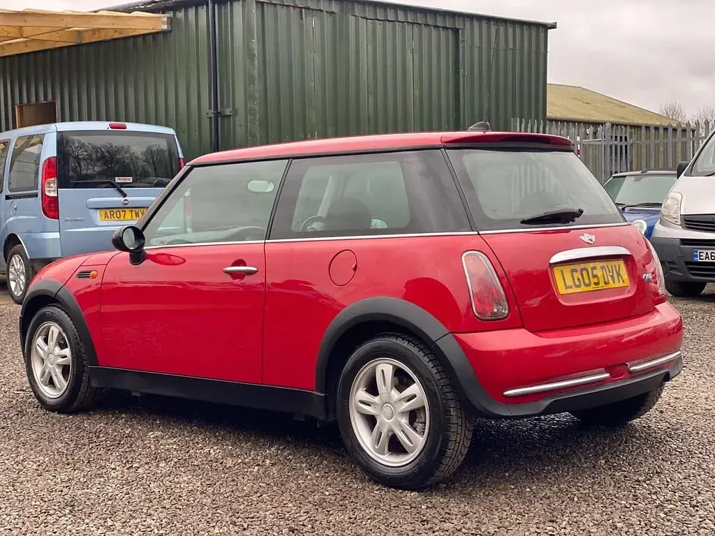 Used Mini ONE Hatch 2005 Red Hatchback