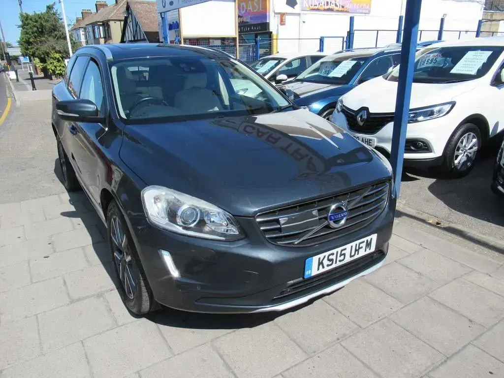 Used Volvo XC60 SE Lux 2015 Grey SUV