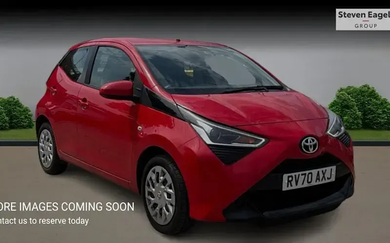 Used Toyota Aygo X-play 72 HP (52 kW) 2021 Hatchback