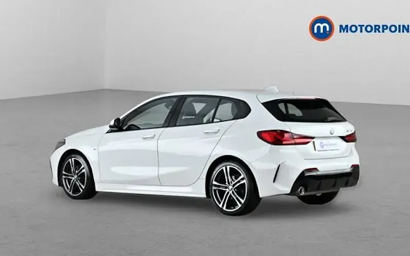 Used BMW 118 M Sport 140 HP (102 kW) 2020 White Hatchback
