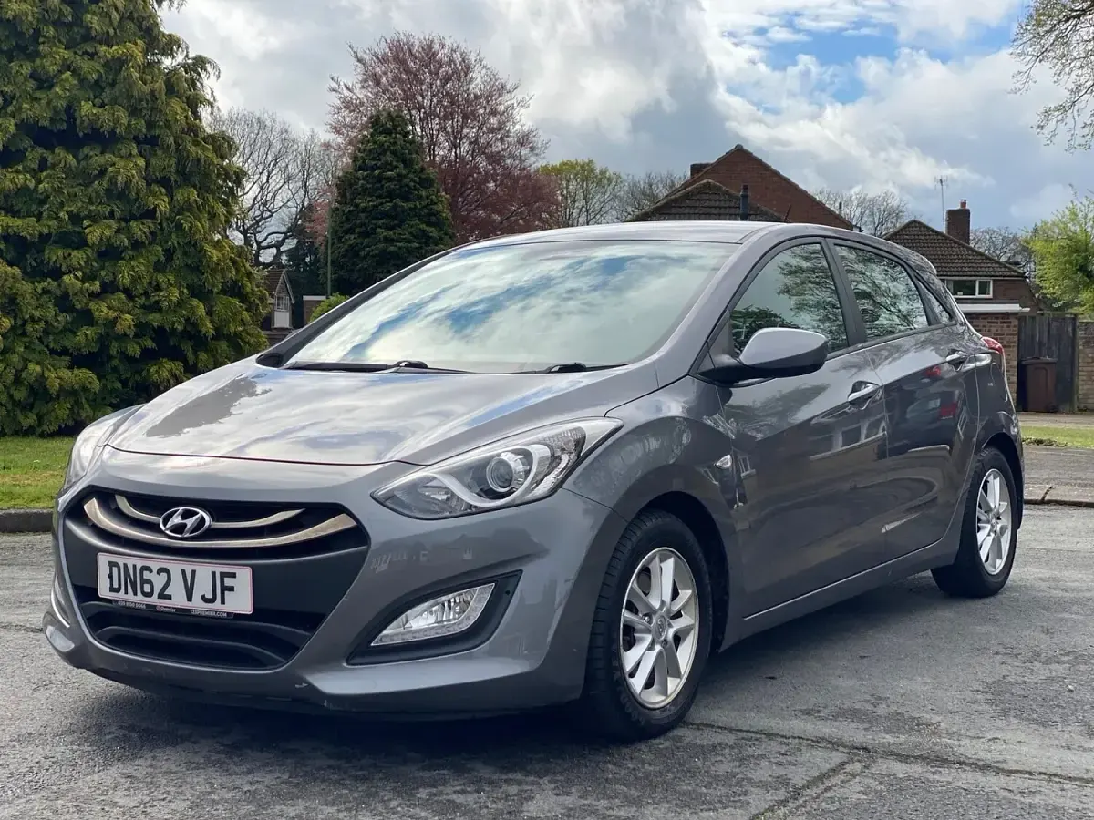 Used Hyundai i30 Active 120 HP (88 kW) 2013 Grey Hatchback
