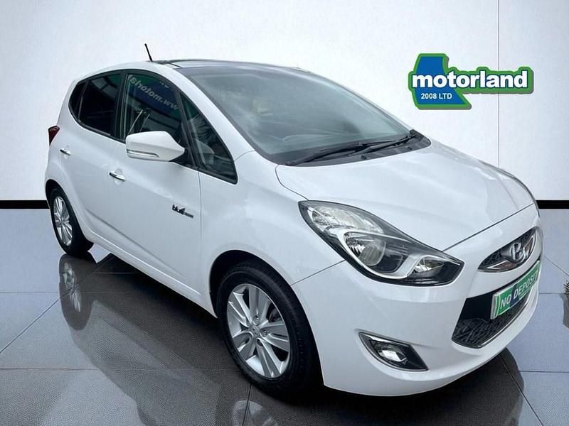 White Used 2012 Hyundai ix20 Style MPV | £5,499 (A bit pricey) - Image 1/3