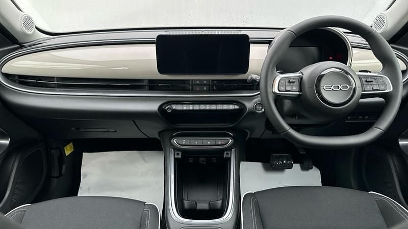 New Fiat 600 S 100 HP (73 kW) 2025 Beige Hatchback