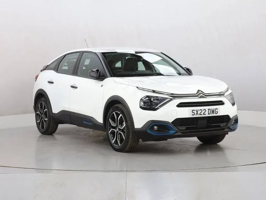 Used Citroën e-C4 100 kW (136 HP) 2022 White Hatchback