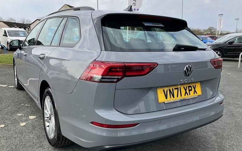 Used VW Golf VIII Life 116 HP (85 kW) 2023 Estate