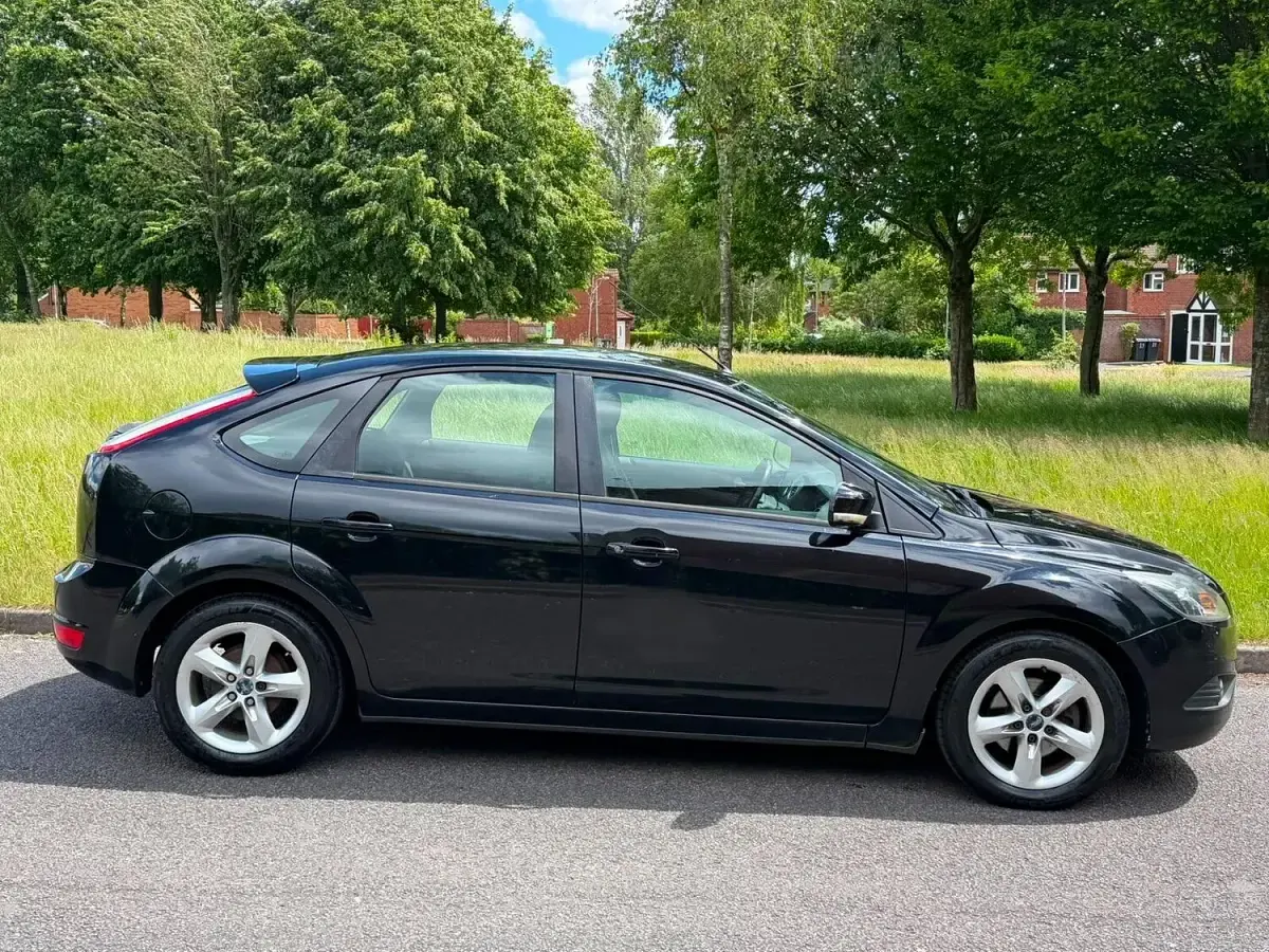 Used Ford Focus Zetec 2010 Black Hatchback