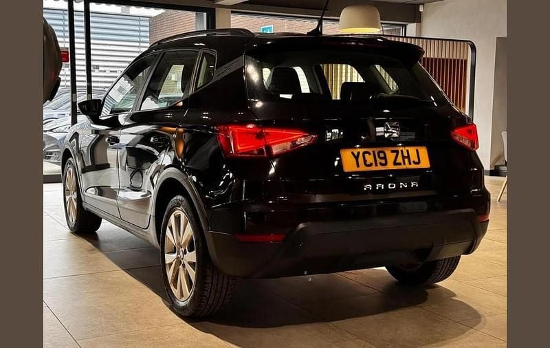 Used Seat Arona SE Technology 94 HP (69 kW) 2019 Black SUV