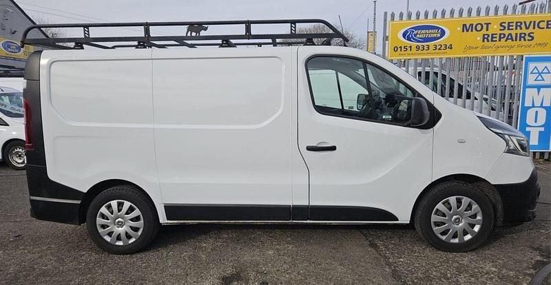 Used Renault Trafic Business 2021 White