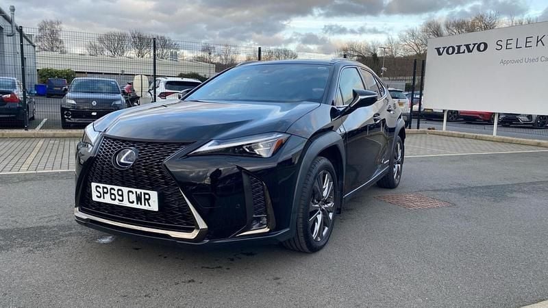 Used Lexus UX Sport Line 184 HP (135 kW) 2019 Black SUV
