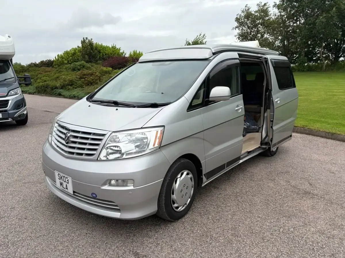 Used Toyota Alphard 2016 Silver MPV