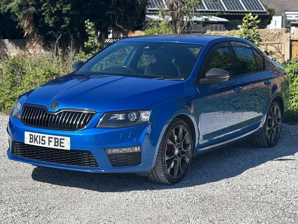 Usado Skoda Octavia vRS 2015 Azul Carrinha