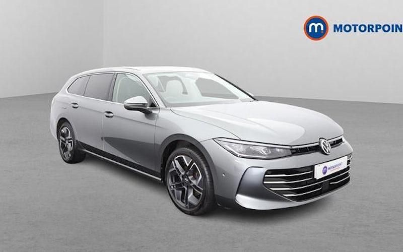 Used VW Passat Elegance 150 HP (110 kW) 2025 Estate