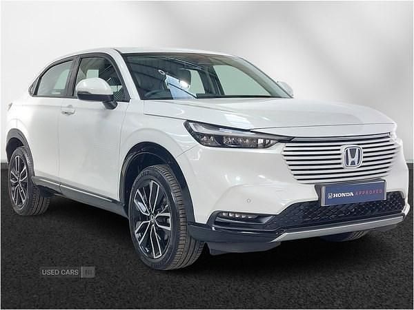 White Used 2025 Honda HR-V Advance SUV | £27,995 (Expensive) - Image 1/4