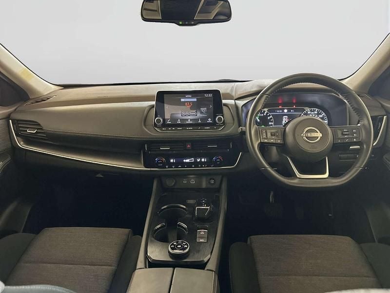 Used Nissan X-Trail Acenta 213 HP (156 kW) 2024 Grey SUV