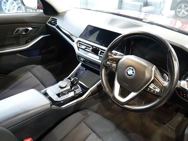 Used BMW 330 292 HP (214 kW) 2022