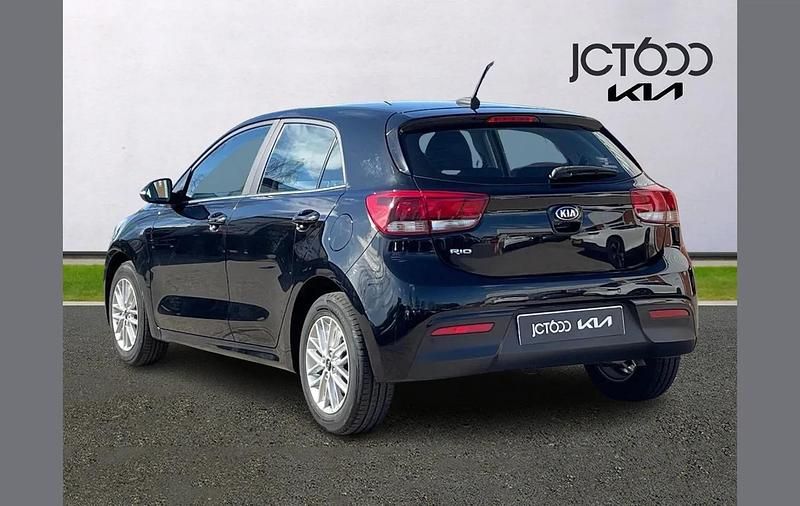 Used Kia Rio 83 HP (61 kW) 2020 Black Hatchback