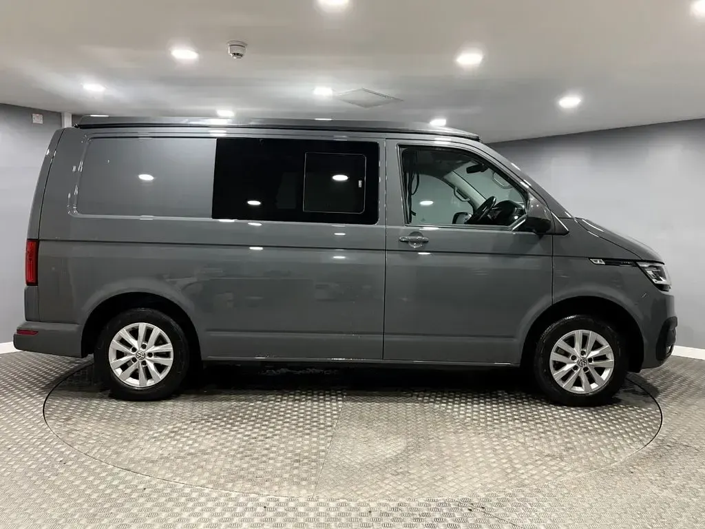 Used VW Transporter Highline 150 HP (110 kW) 2023 Grey Van