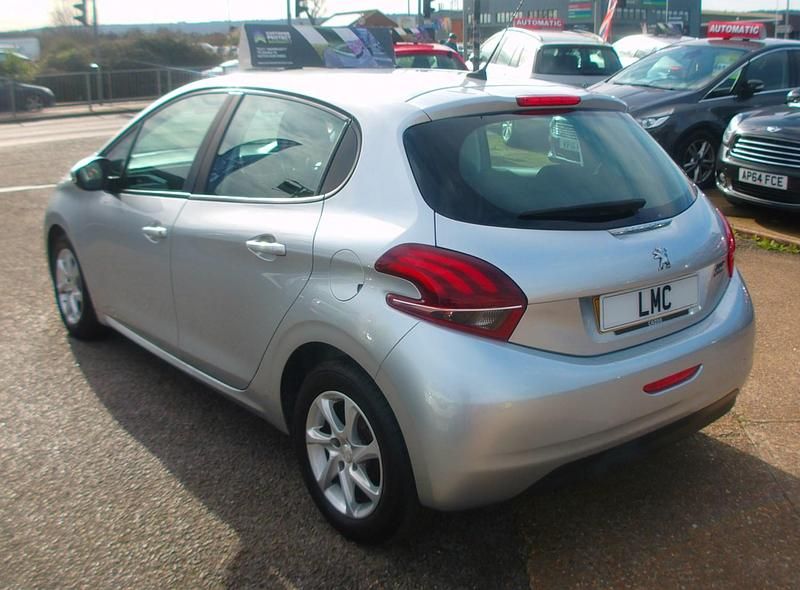 Used Peugeot 208 Active 2015 Silver Hatchback