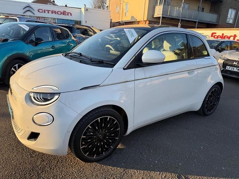 New Fiat 500e 85 kW (116 HP) 2025 White Hatchback