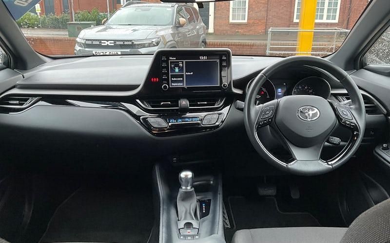 Used Toyota C-HR 122 HP (89 kW) 2023 SUV