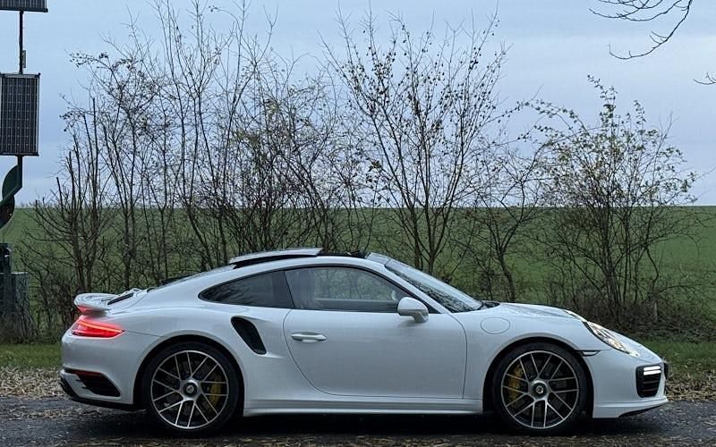 Used Porsche 911 Turbo 581 HP (427 kW) 2017 Coupe