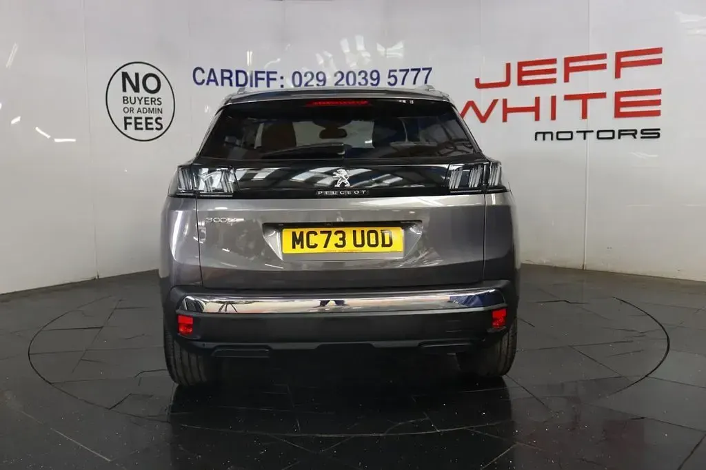 Used Peugeot 3008 Allure 131 HP (96 kW) 2023 Grey SUV