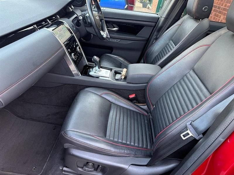 Used Land Rover Discovery Sport SE Dynamic 240 HP (176 kW) 2019 Red SUV
