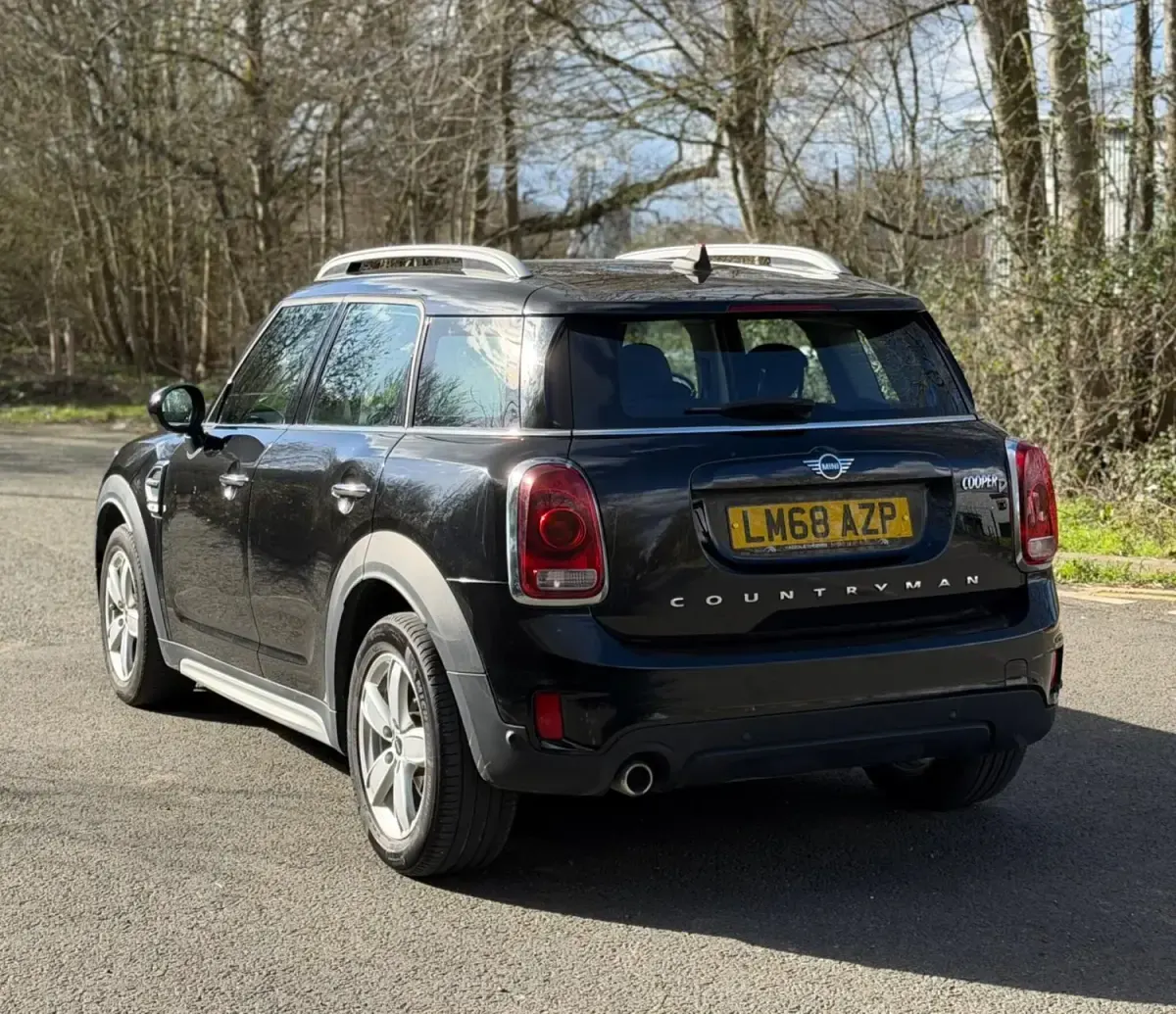 Usado Mini Cooper D 150 CV (110 kW) 2018 Negro Utilitario