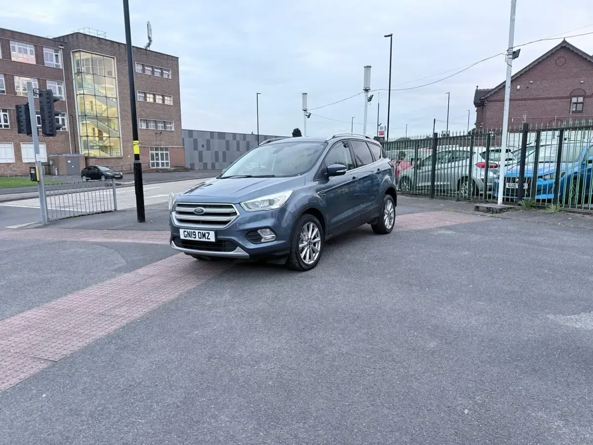 Used Ford Kuga Titanium 150 HP (110 kW) 2019 Blue SUV