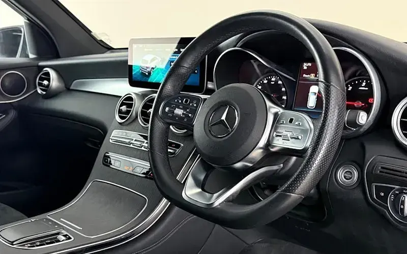 Used Mercedes GLC220 AMG line 194 HP (142 kW) 2022 SUV