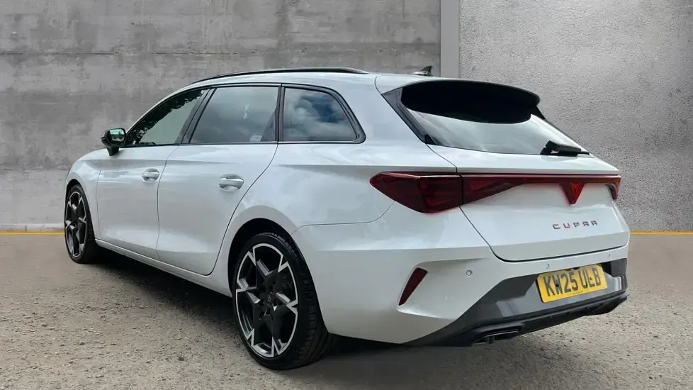 Used Cupra Leon 150 HP (110 kW) 2026 Glacial white