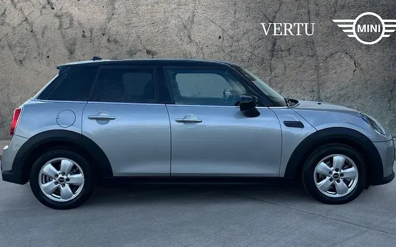 Used Mini Cooper Classic 136 HP (100 kW) 2022 Silver Hatchback