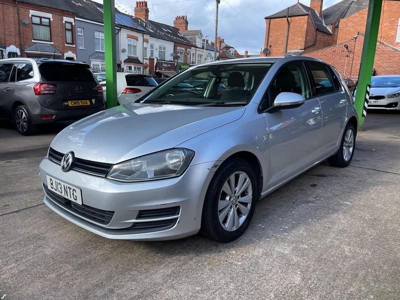 Used VW Golf VII SE 105 HP (77 kW) 2013 Silver Hatchback