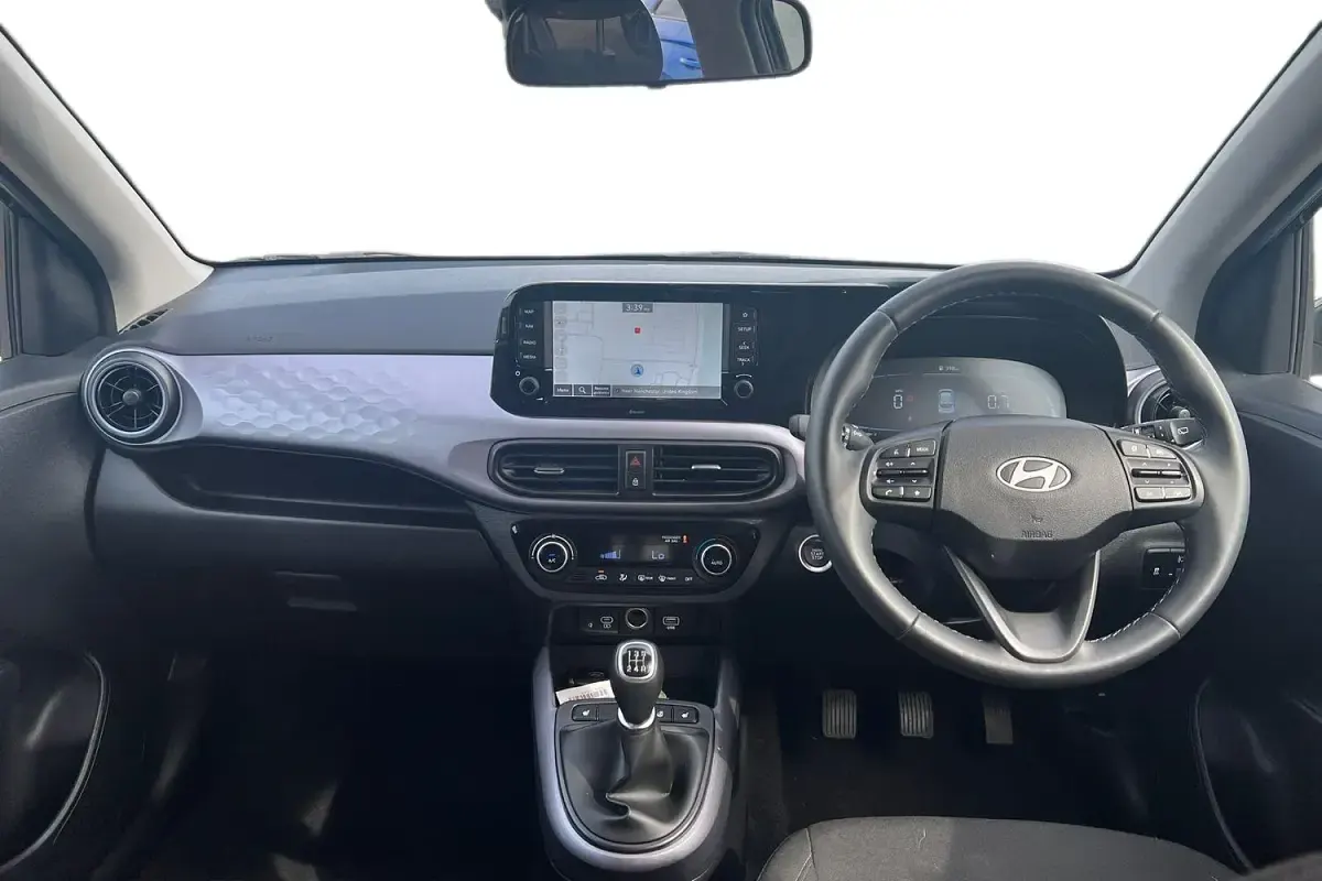 Używany Hyundai i10 Premium 67 KM (49 kW) 2024 Czarny Hatchback