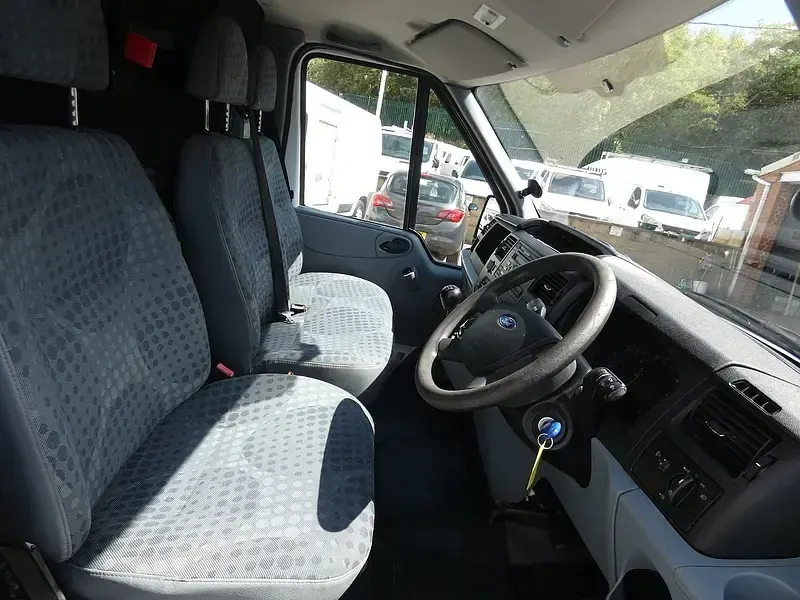 Used Ford Transit 125 HP (91 kW) 2014 White Van