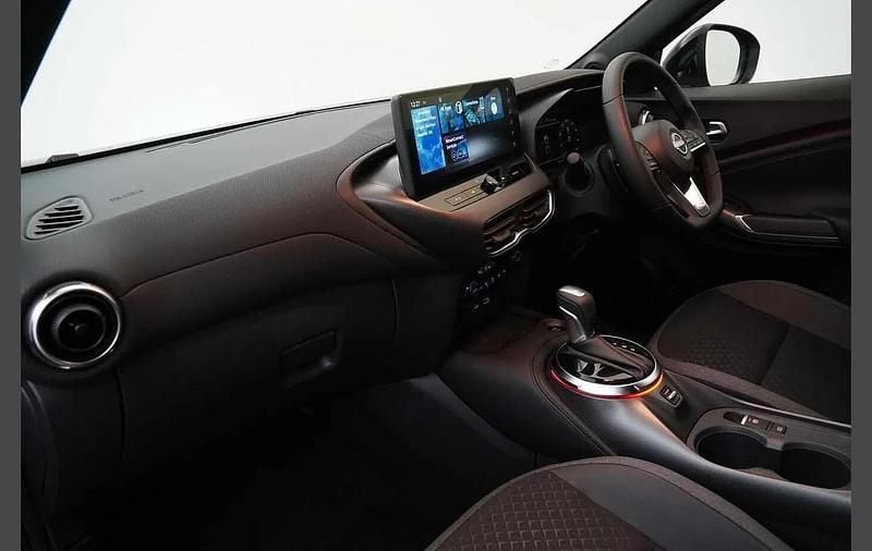 New Nissan Juke N-Connecta 114 HP (83 kW) 2025 Yellow SUV