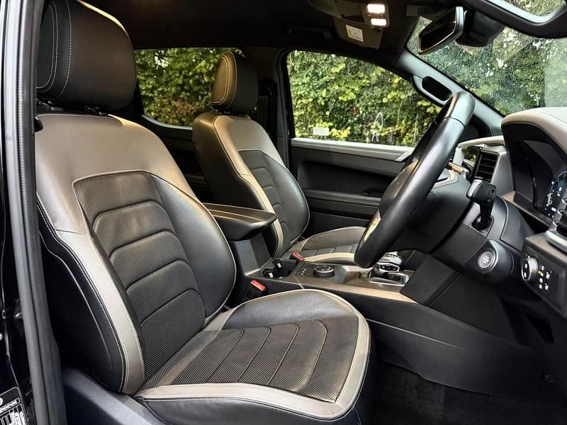 Usado VW Amarok Style 237 HP (174 kW) 2023 Preto Pickup