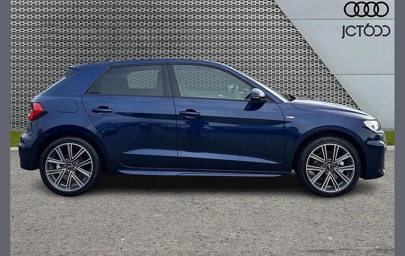 Used Audi A1 S-Line 148 HP (108 kW) 2025 Blue SUV