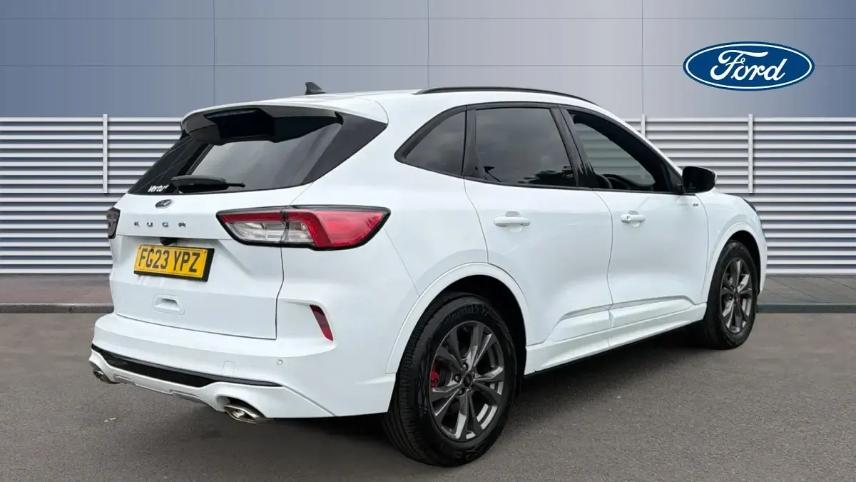Used Ford Kuga ST-Line 150 HP (110 kW) 2023 White SUV