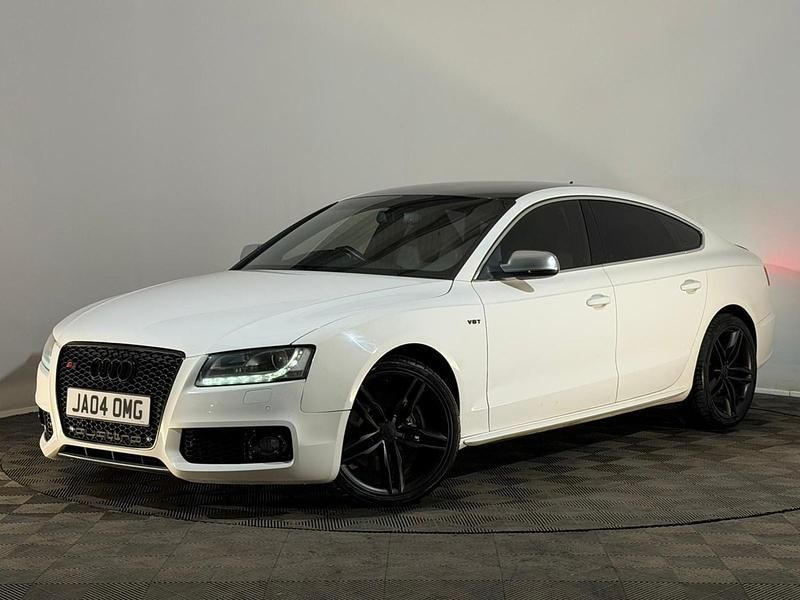 Usado Audi A5 Comfort 480 HP (353 kW) 2010 Branco Coupé