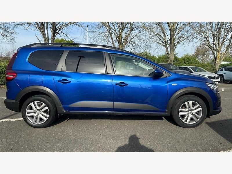 Second-hand Dacia Jogger Comfort 2022 Albastru Monovolum