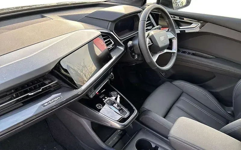 New Audi Q4 e-tron S-Line 210 kW (286 HP) 2026 SUV