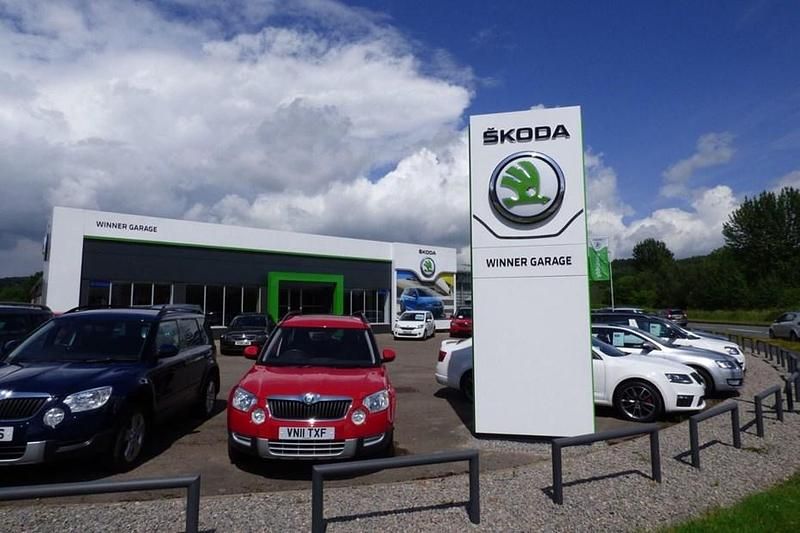 Maroon Used 2014 Skoda Yeti Elegance SUV | £5,195 (Fair price) - Image 1/1