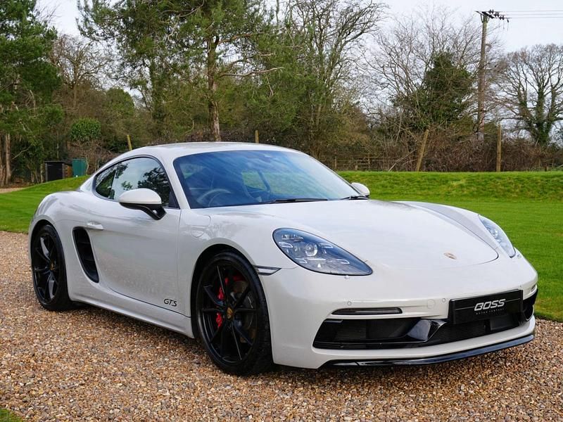 Used Porsche 718 Cayman 365 HP (268 kW) 2019 Grey Coupe