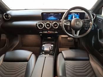 Used Mercedes A180 Executive 116 HP (85 kW) 2018 Red Hatchback