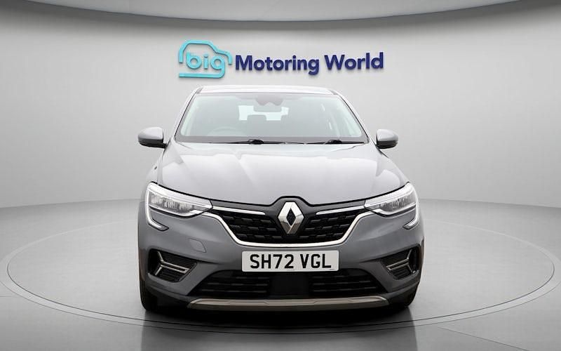 Begagnad Renault Arkana Evolution 145 HK (106 kW) 2023 Grå SUV