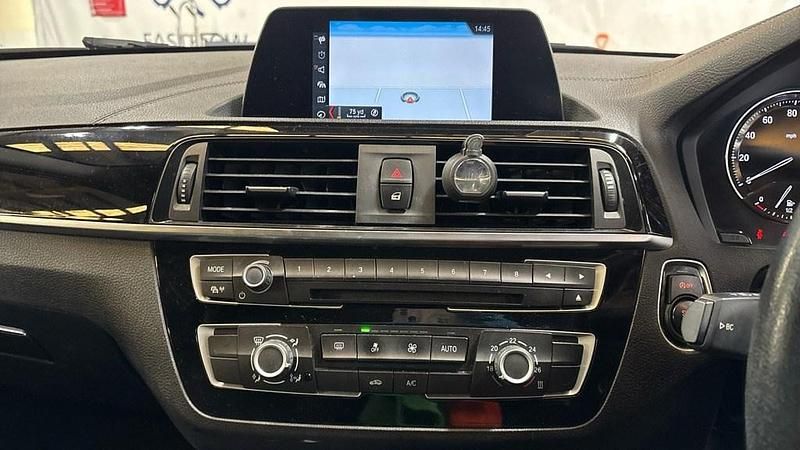 Used BMW 118 Sport Line 2017 White Hatchback