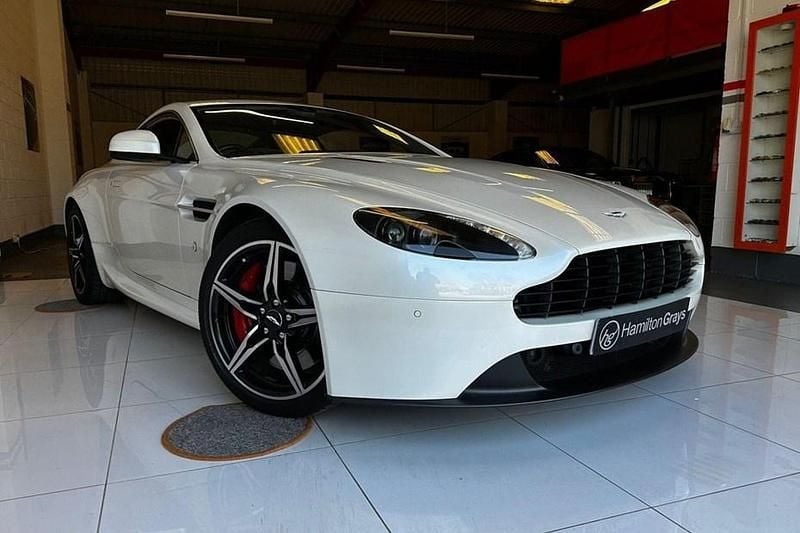 Used Aston Martin Vantage 420 HP (308 kW) 2016 White Coupe
