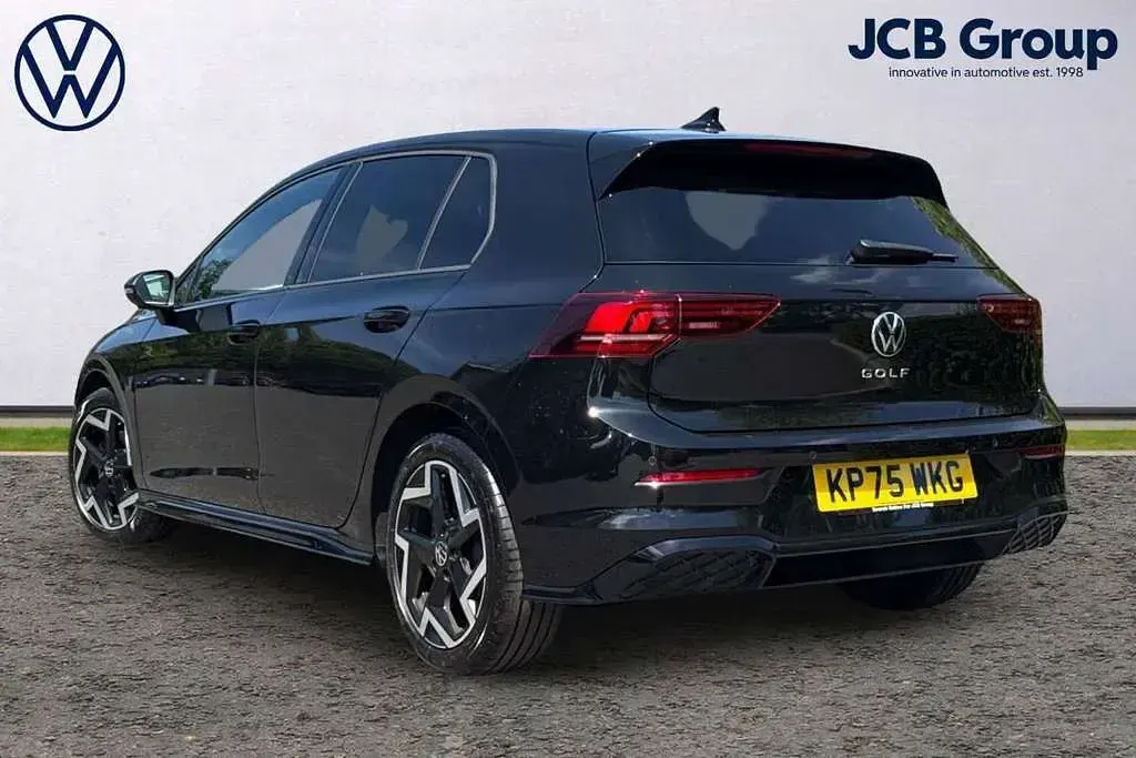 Used VW Golf VIII R-line 150 HP (110 kW) 2025 Black Hatchback